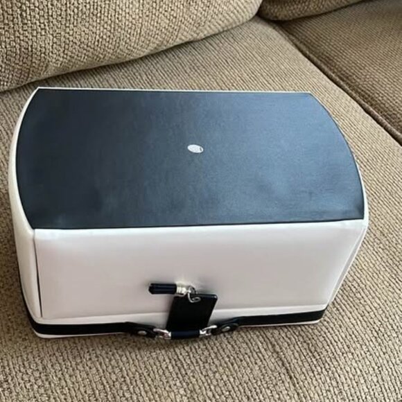 White /Black Jewelry Box with Handle NWT - Picture 4 of 8